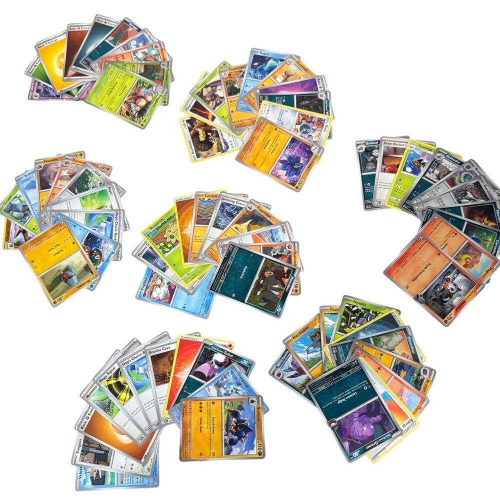 Pokémon Trading Card Lot 71 Assorted Cards